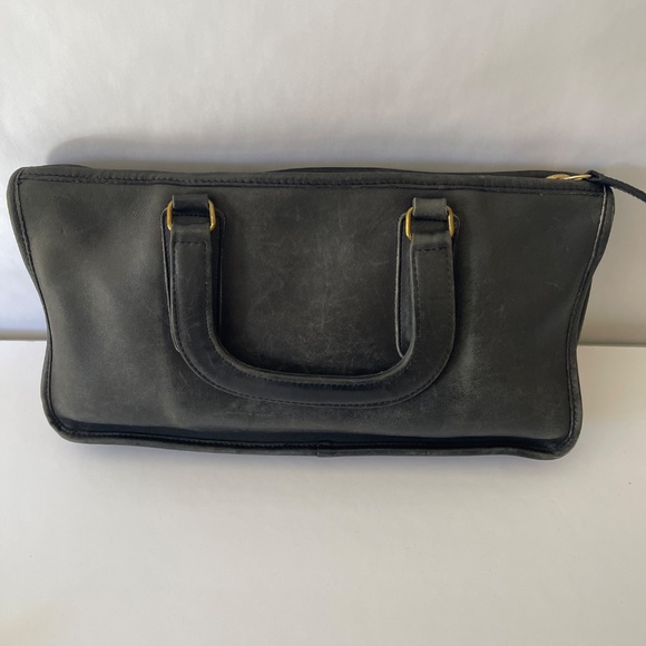 VINTAGE SLIM HANDLE CLUTCH BY COACH - Picture 3 of 13